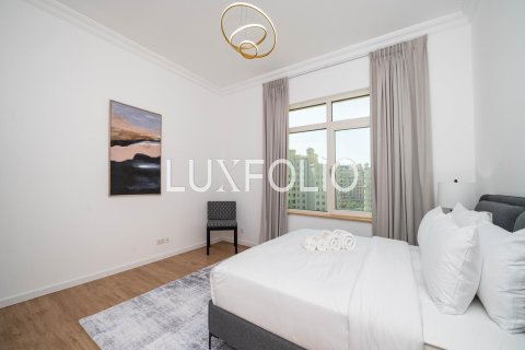 Снять в аренду квартиру в Shoreline Apartments, Пальма Джумейра, Дубай: 2 спальни, 145м², № 46255 - фото 4