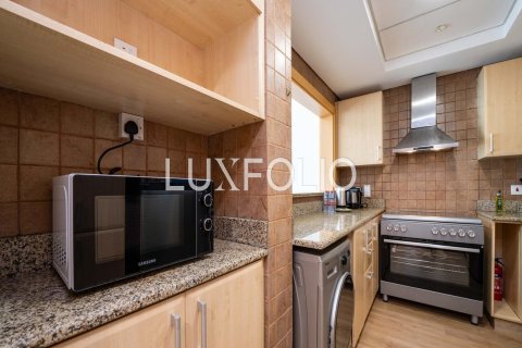 Снять в аренду квартиру в Shoreline Apartments, Пальма Джумейра, Дубай: 2 спальни, 145м², № 46255 - фото 16