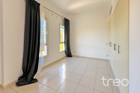 Villa in The Springs, Dubai 2 bedrooms, 270.25 sq.m. № 123662 - photo 12