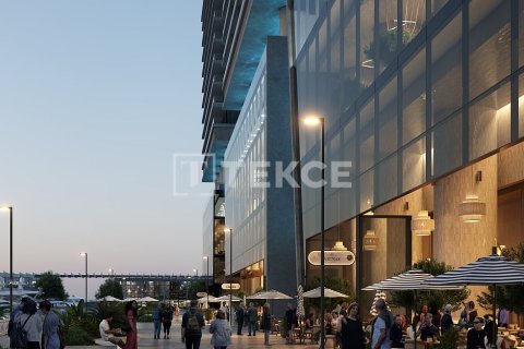 Apartment in Dubai Harbour, Dubai 3 bedrooms, 260 sq.m. № 99796 - photo 6