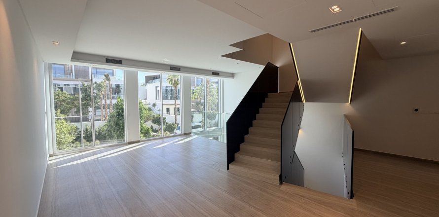 Вилла в Wadi Al Safa 3, Дубай, 4 спальни, 457м², № 120368