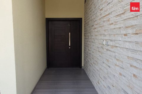 Townhouse in Dubai 4 bedrooms, 180 sq.m. № 139258 - photo 11