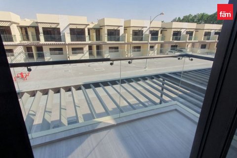 Townhouse in Dubai 4 bedrooms, 180 sq.m. № 139258 - photo 13