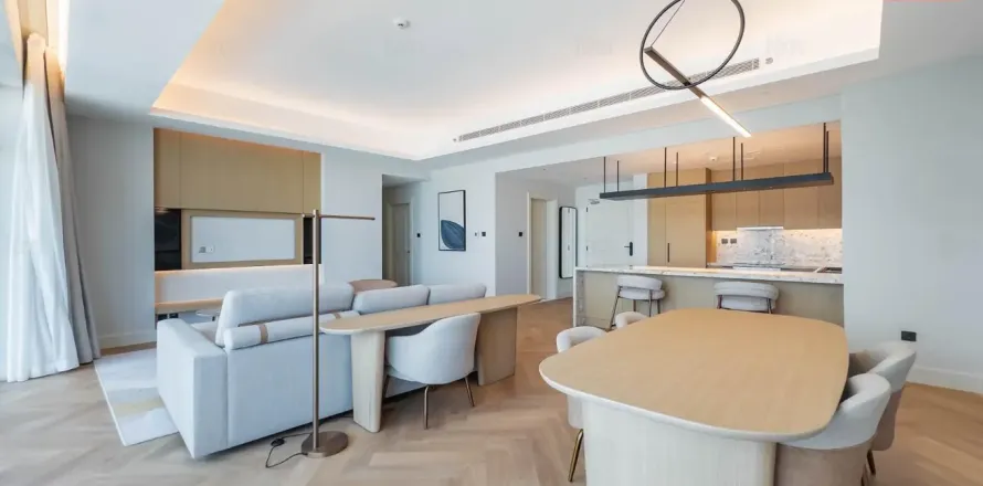 Penthouse in Al Barsha, Dubai 2 bedrooms, 198.3 sq.m. № 139256