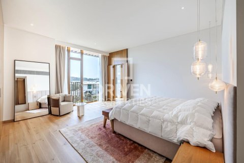 Снять в аренду квартиру в Jumeirah Bay Island, Джумейра, Дубай: 1 спальня, 150.41м², № 128313 - фото 6