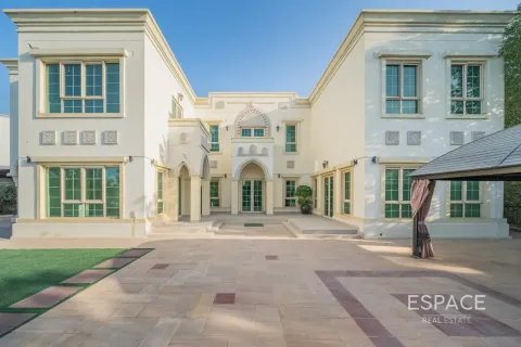 Villa in Jumeirah Islands, Dubai 5 bedrooms, 604 sq.m. № 122926 - photo 20