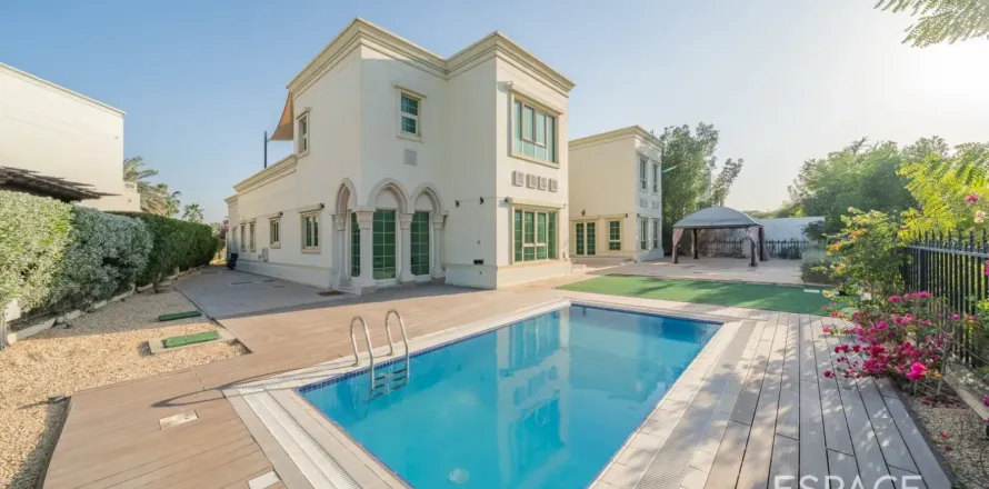 Villa in Jumeirah Islands, Dubai 5 bedrooms, 604 sq.m. № 122926