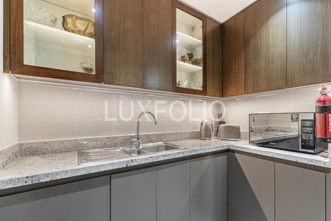 Apartment in BLVD Heights, Downtown Dubai (Downtown Burj Dubai), Dubai 2 bedrooms, 146 sq.m. № 46161 - photo 9