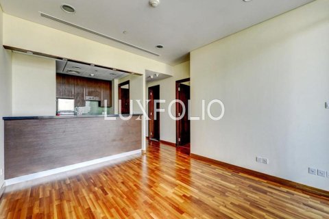 Снять в аренду квартиру в DIFC, Дубай: 1 спальня, 8м², № 46159 - фото 3