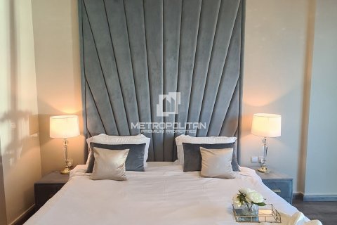 Снять в аренду квартиру в Burj Vista, Даунтаун Дубай (Даунтаун Бурдж Дубай), Дубай: 3 спальни, 169м², № 15199 - фото 14