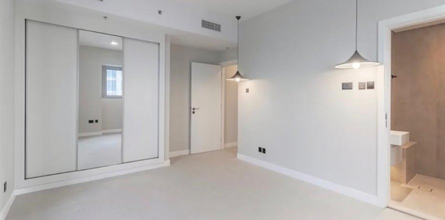 Apartment in Dubai Marina, Dubai 2 bedrooms, 122 sq.m. № 105710