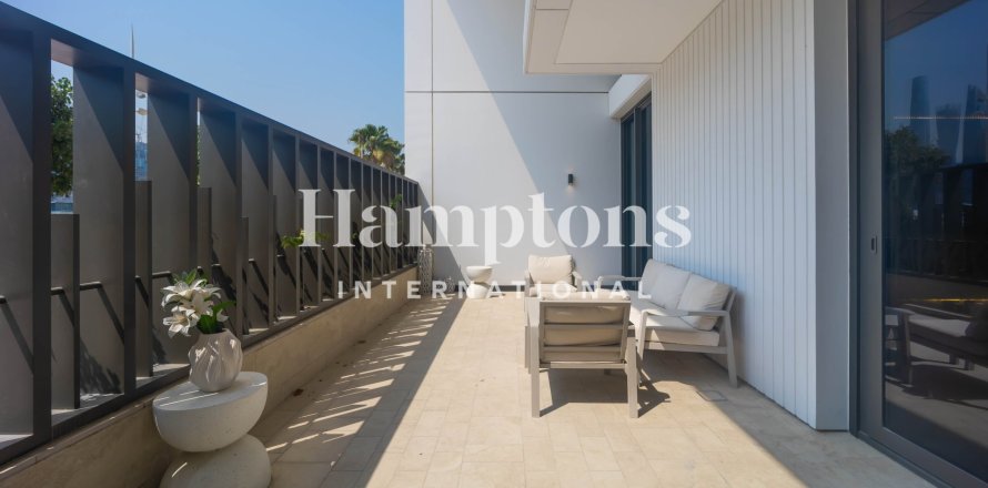 Дуплекс в Dubai Harbour, Дубай, 3 спальни, 188.314м², № 122062