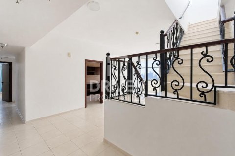 Apartment in Royal Residence, Dubai Sports City, Dubai 3 bedrooms, 240.62 sq.m. № 140013 - photo 2