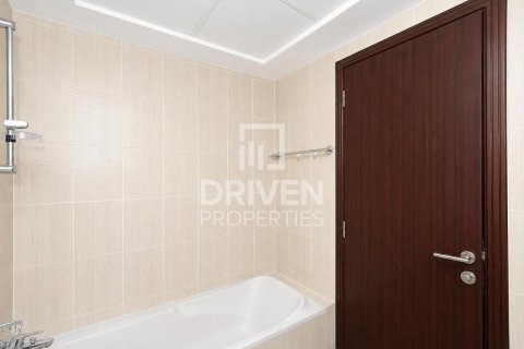 Apartment in Royal Residence, Dubai Sports City, Dubai 3 bedrooms, 240.62 sq.m. № 140013 - photo 25