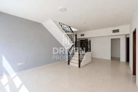 Apartment in Royal Residence, Dubai Sports City, Dubai 3 bedrooms, 240.62 sq.m. № 140013 - photo 3