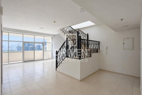 Appartement à Royal Residence, Dubai Sports City, Dubai, 3 chambres, 240.62 m², № 140013