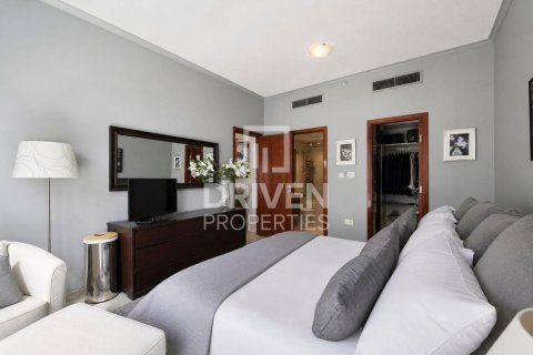 Apartamento en The Residences, Downtown Dubai (Downtown Burj Dubai), Dubai, 1 dormitorio, 91.6 m², № 140009 - foto 9