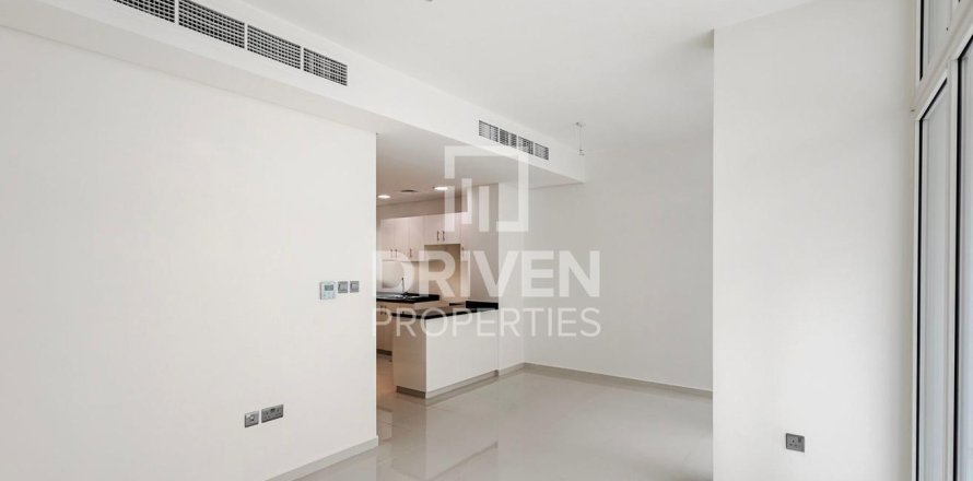 Townhouse in Dubai 3 bedrooms, 112.23 sq.m. № 140014