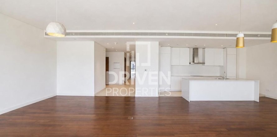 Apartment in City Walk, Dubai 3 bedrooms, 225.85 sq.m. № 140012