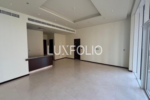 Снять в аренду квартиру в Пальме Джумейре, Дубай: 1 спальня, 120м², № 46364 - фото 3