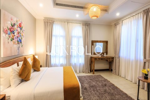 Снять в аренду виллу в Garden Homes, Пальма Джумейра, Дубай: 4 спальни, 622м², № 46363 - фото 26