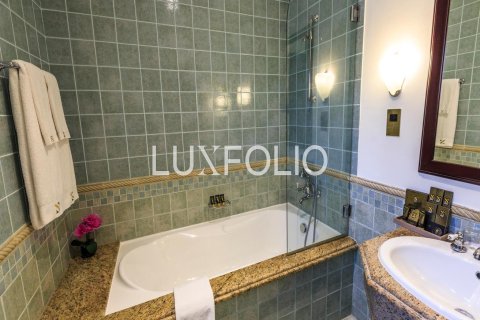 Снять в аренду виллу в Garden Homes, Пальма Джумейра, Дубай: 4 спальни, 622м², № 46363 - фото 21