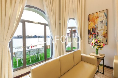Снять в аренду виллу в Garden Homes, Пальма Джумейра, Дубай: 4 спальни, 622м², № 46363 - фото 29