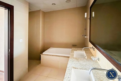 Снять в аренду квартиру в Пальме Джумейре, Дубай: 3 спальни, 213м², № 46375 - фото 7
