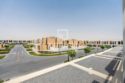 Villa en EMAAR South, Dubai South (Dubai World Central), Dubai, 3 dormitorios, 137.78 m², № 140998 - foto 14