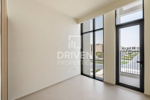 Villa en EMAAR South, Dubai South (Dubai World Central), Dubai, 3 dormitorios, 137.78 m², № 140998 - foto 7