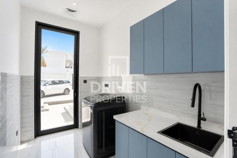 Villa en Jasmine Leaf, Al Barari, Dubai, 6 dormitorios, 1902.84 m², № 140987 - foto 24