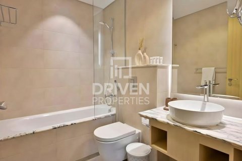 Appartement à Paramount Tower Hotel & Residences, Business Bay, Dubai, 2 chambres, 122.72 m², № 136673 - photo 17