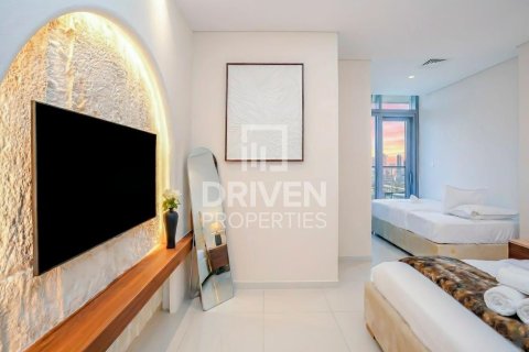 Appartement à Paramount Tower Hotel & Residences, Business Bay, Dubai, 2 chambres, 122.72 m², № 136670 - photo 7