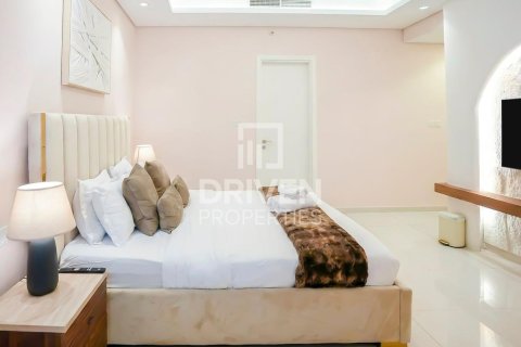 Appartement à Paramount Tower Hotel & Residences, Business Bay, Dubai, 2 chambres, 122.72 m², № 136670 - photo 4