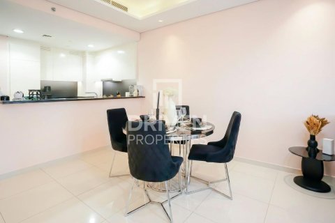 Appartement à Paramount Tower Hotel & Residences, Business Bay, Dubai, 2 chambres, 122.72 m², № 136670 - photo 12
