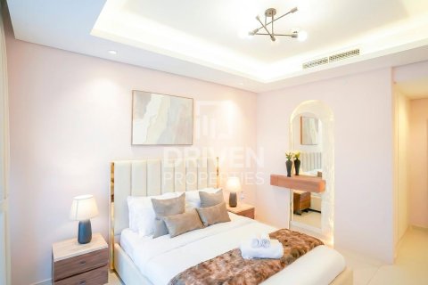 Appartement à Paramount Tower Hotel & Residences, Business Bay, Dubai, 2 chambres, 122.72 m², № 136670 - photo 10