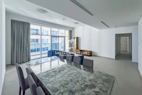 Apartment in Marina Arcade Tower, Dubai Marina, Dubai 2 bedrooms, 148 sq.m. № 72729