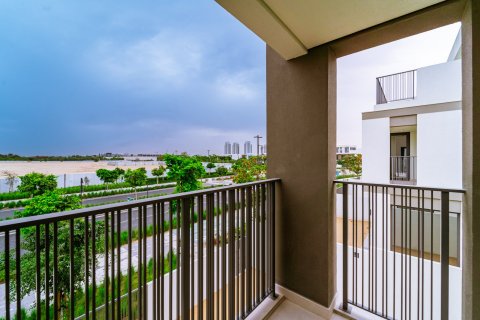 Villa in Dubai Sports City, Dubai 4 bedrooms, 269 sq.m. № 139669 - photo 16