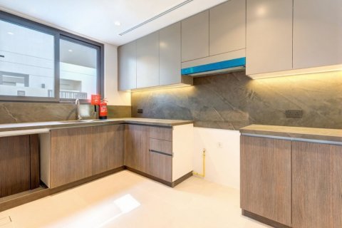 Villa in Dubai Sports City, Dubai 4 bedrooms, 269 sq.m. № 139669 - photo 6