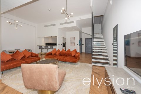 Villa in Dubai Marina, Dubai 2 bedrooms, 329 sq.m. № 37943