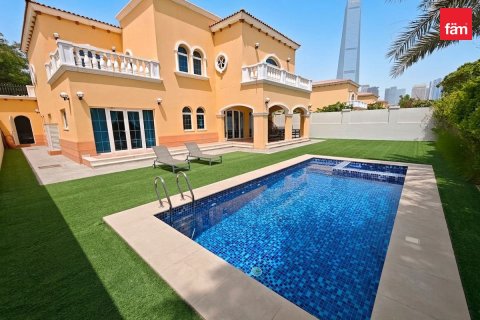 Villa à Jumeirah Park, Dubai, 5 chambres, 694.3 m², № 118462