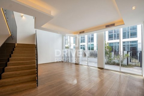 Снять в аренду таунхаус в Аль-Барари, Дубай: 4 спальни, 180.32м², № 128227 - фото 8