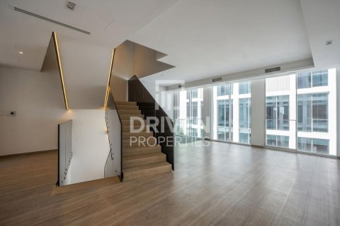Снять в аренду таунхаус в Аль-Барари, Дубай: 4 спальни, 180.32м², № 128227 - фото 7