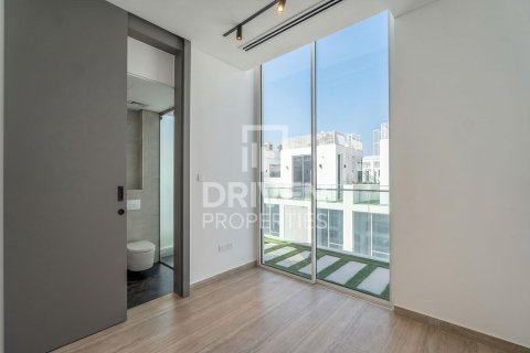 Снять в аренду таунхаус в Аль-Барари, Дубай: 4 спальни, 180.32м², № 128227 - фото 15