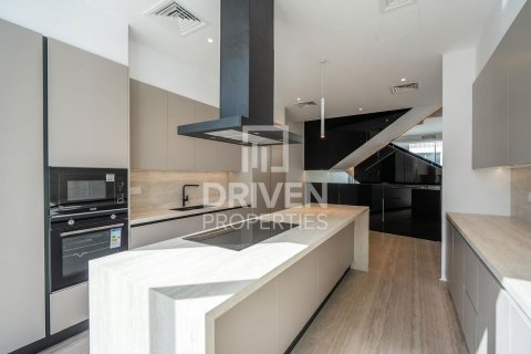 Снять в аренду таунхаус в Аль-Барари, Дубай: 4 спальни, 180.32м², № 128227 - фото 12