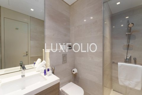 Apartment in Jumeirah Lake Towers, Dubai 2 bedrooms, 138 sq.m. № 45336 - photo 21