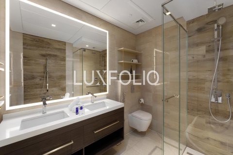 Apartment in Jumeirah Lake Towers, Dubai 2 bedrooms, 138 sq.m. № 45336 - photo 14