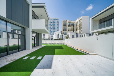 Villa en Murooj Al Furjan, Al Furjan, Dubai, 4 dormitorios, 575 m², № 16016 - foto 5