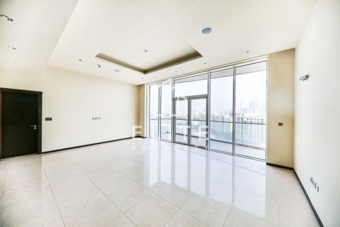 Apartment in Tiara Residences, Palm Jumeirah, Dubai 2 bedrooms, 159 sq.m. № 121699