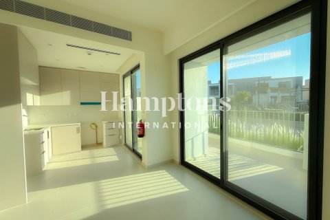 Townhouse in Arabian Ranches 3, Dubai 3 bedrooms, 125.32614700 sq.m. № 124491 - photo 13